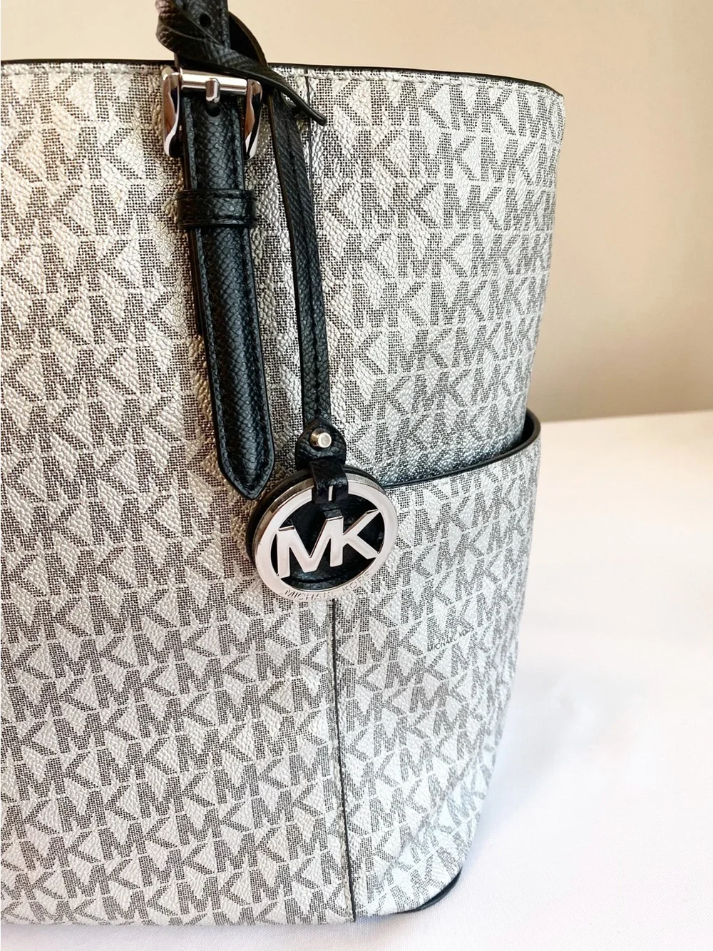 Authentic Michael Kors Jet Set Large Signature Logo Tote Travel Work Bag